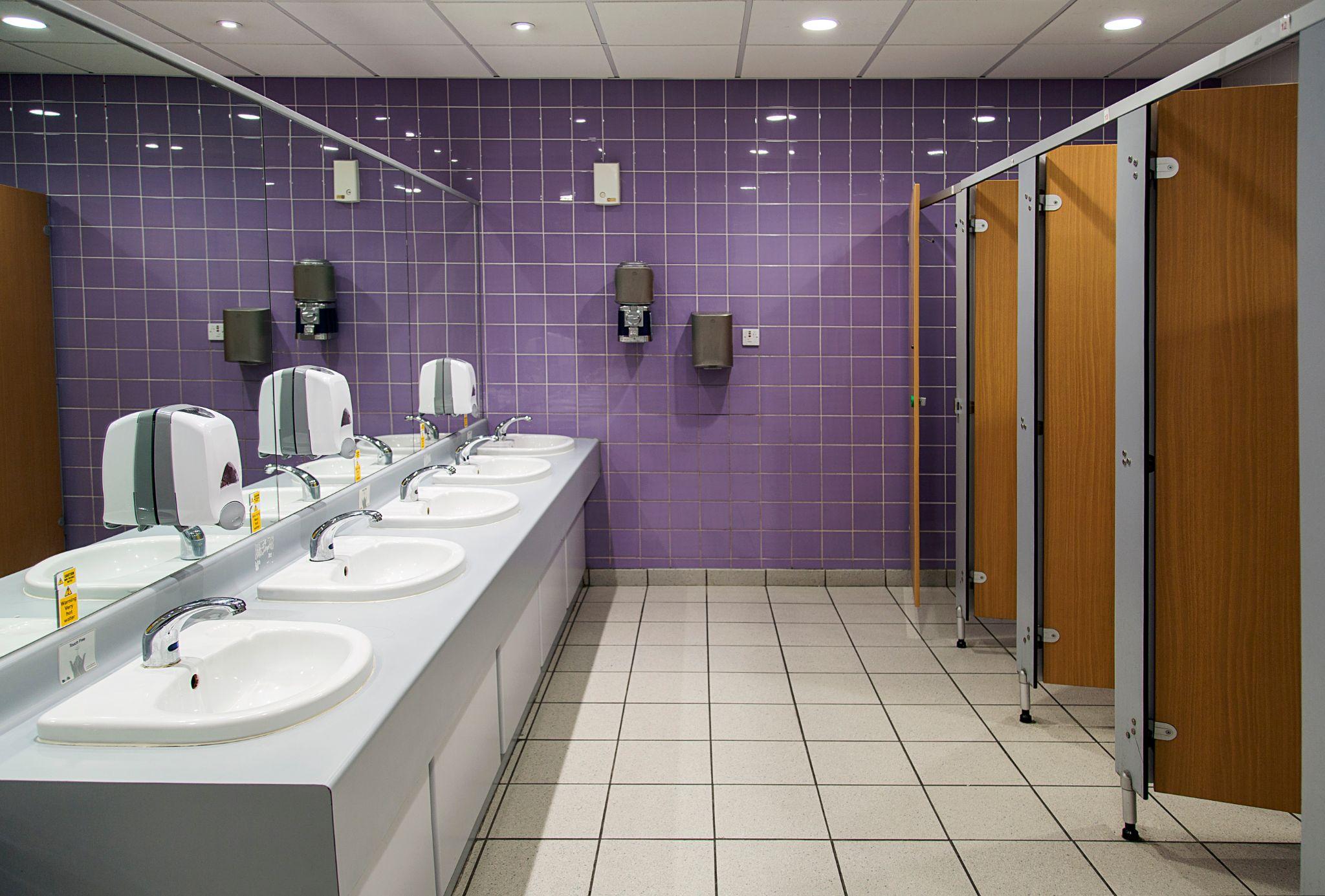 Here’s Why Your Restaurant’s Bathroom Smells